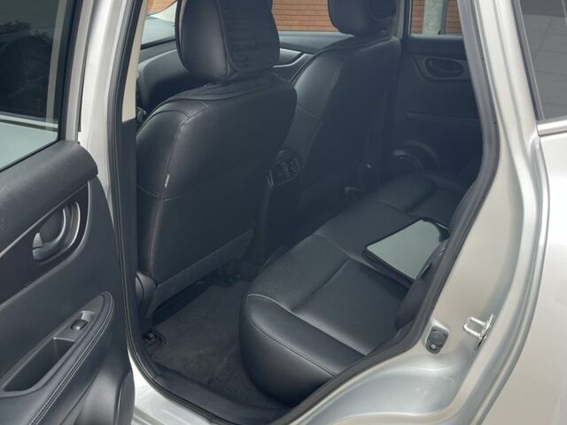 Серый Ниссан Кашкай, объемом двигателя 2 л и пробегом 45 тыс. км за 16500 $, фото 5 на Automoto.ua