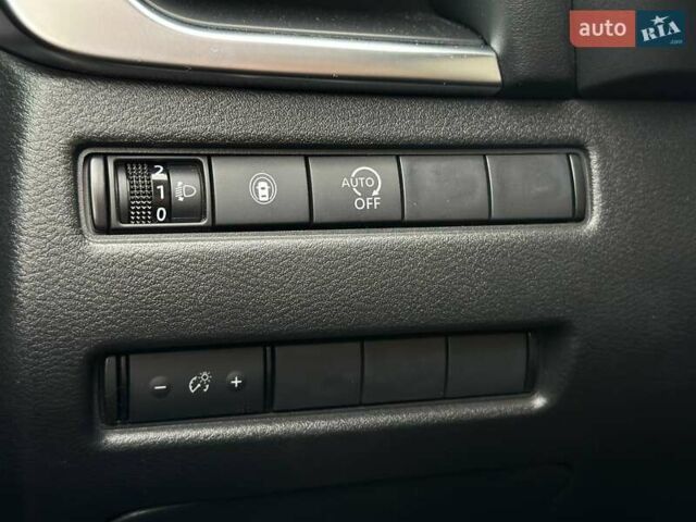 Сірий Ніссан Кашкай, об'ємом двигуна 1.33 л та пробігом 56 тис. км за 21990 $, фото 29 на Automoto.ua