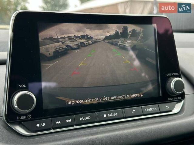 Сірий Ніссан Кашкай, об'ємом двигуна 1.33 л та пробігом 56 тис. км за 21990 $, фото 30 на Automoto.ua