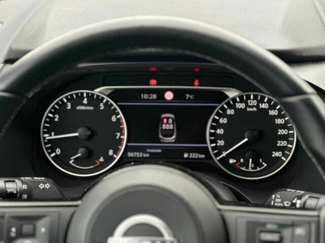 Серый Ниссан Кашкай, объемом двигателя 1.3 л и пробегом 56 тыс. км за 21990 $, фото 14 на Automoto.ua