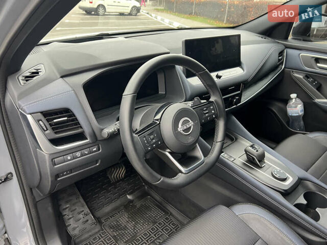 Сірий Ніссан Кашкай, об'ємом двигуна 1.33 л та пробігом 8 тис. км за 30499 $, фото 24 на Automoto.ua