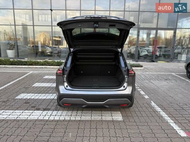 Серый Ниссан Кашкай, объемом двигателя 1.33 л и пробегом 13 тыс. км за 30789 $, фото 5 на Automoto.ua