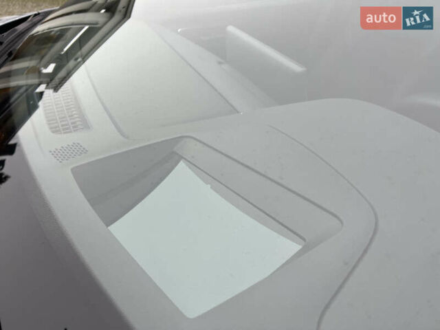 Сірий Ніссан Кашкай, об'ємом двигуна 1.33 л та пробігом 8 тис. км за 30499 $, фото 18 на Automoto.ua