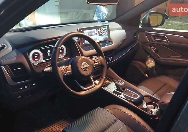 Серый Ниссан Кашкай, объемом двигателя 1.33 л и пробегом 23 тыс. км за 30000 $, фото 3 на Automoto.ua