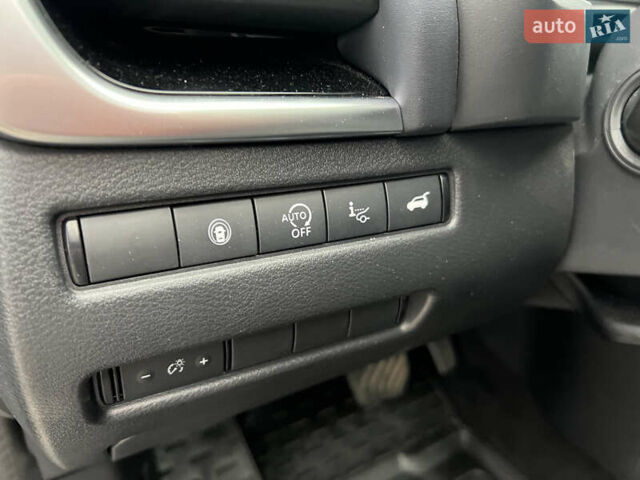 Сірий Ніссан Кашкай, об'ємом двигуна 1.33 л та пробігом 8 тис. км за 30499 $, фото 37 на Automoto.ua
