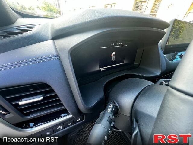 Серый Ниссан Кашкай, объемом двигателя 1.3 л и пробегом 5 тыс. км за 21800 $, фото 4 на Automoto.ua