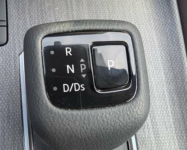 Серый Ниссан Кашкай, объемом двигателя 1.33 л и пробегом 13 тыс. км за 31900 $, фото 39 на Automoto.ua