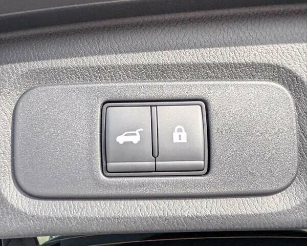 Серый Ниссан Кашкай, объемом двигателя 1.33 л и пробегом 13 тыс. км за 31900 $, фото 23 на Automoto.ua