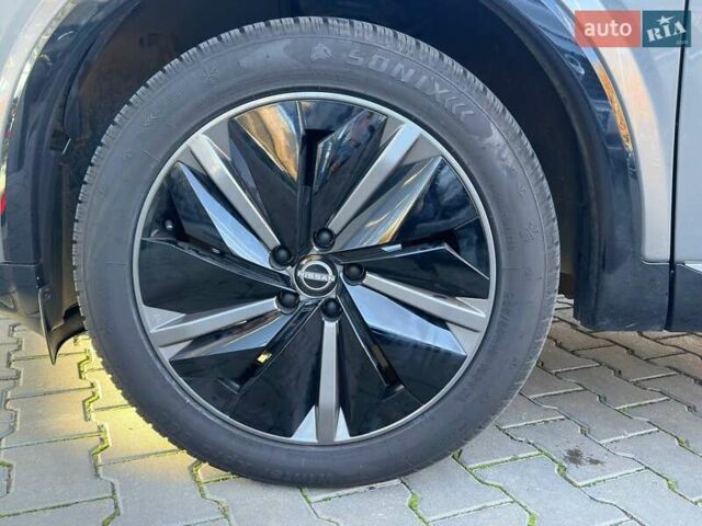 Серый Ниссан Кашкай, объемом двигателя 1.33 л и пробегом 12 тыс. км за 32599 $, фото 33 на Automoto.ua