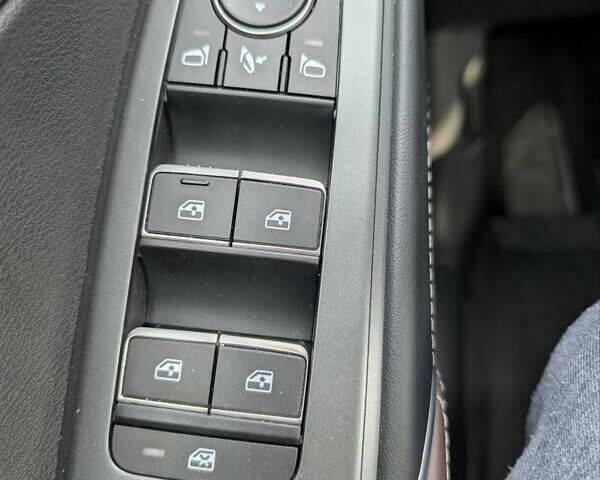 Серый Ниссан Кашкай, объемом двигателя 1.33 л и пробегом 13 тыс. км за 31900 $, фото 37 на Automoto.ua