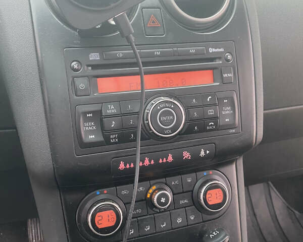 Синий Ниссан Кашкай, объемом двигателя 1.46 л и пробегом 250 тыс. км за 7150 $, фото 13 на Automoto.ua