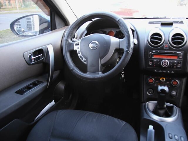 Синий Ниссан Кашкай, объемом двигателя 1.6 л и пробегом 169 тыс. км за 7500 $, фото 9 на Automoto.ua