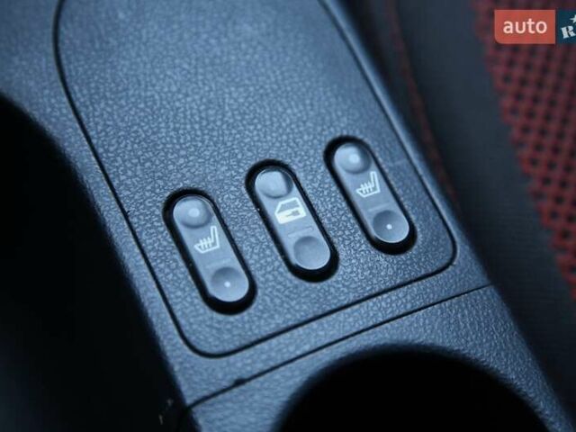 Синій Ніссан Кашкай, об'ємом двигуна 1.6 л та пробігом 169 тис. км за 7500 $, фото 16 на Automoto.ua