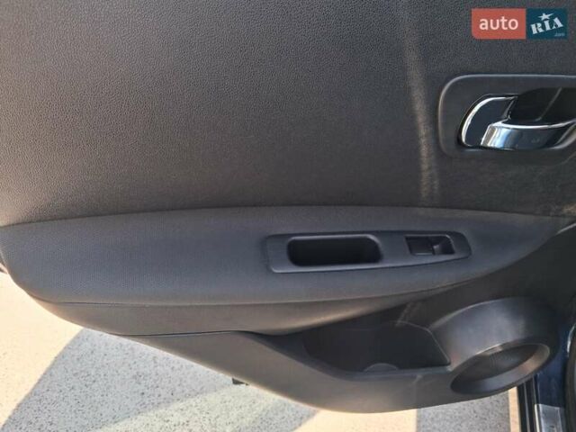 Синій Ніссан Кашкай, об'ємом двигуна 2 л та пробігом 248 тис. км за 8250 $, фото 21 на Automoto.ua