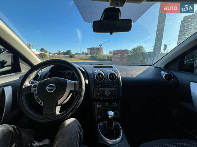 Синий Ниссан Кашкай, объемом двигателя 1.6 л и пробегом 233 тыс. км за 6500 $, фото 4 на Automoto.ua