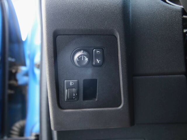 Синий Ниссан Кашкай, объемом двигателя 1.6 л и пробегом 169 тыс. км за 7500 $, фото 18 на Automoto.ua