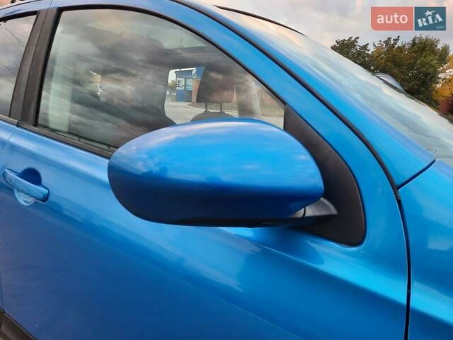 Синий Ниссан Кашкай, объемом двигателя 1.6 л и пробегом 217 тыс. км за 8400 $, фото 69 на Automoto.ua