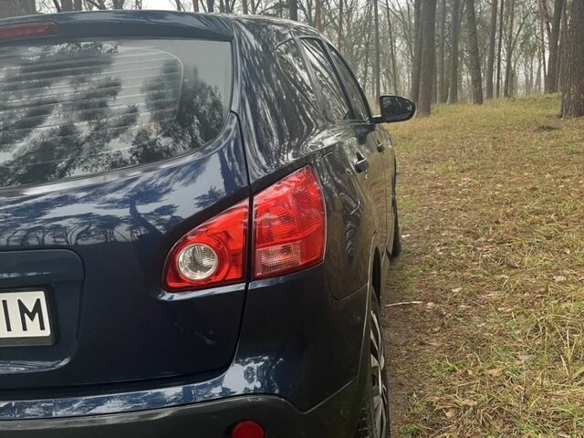 Синий Ниссан Кашкай, объемом двигателя 1.6 л и пробегом 290 тыс. км за 8000 $, фото 4 на Automoto.ua