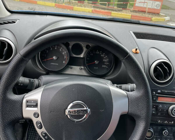 Синий Ниссан Кашкай, объемом двигателя 2 л и пробегом 224 тыс. км за 8000 $, фото 3 на Automoto.ua