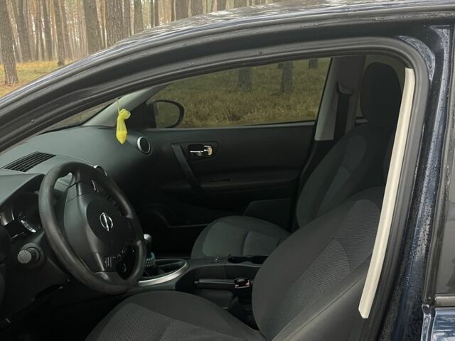 Синий Ниссан Кашкай, объемом двигателя 1.6 л и пробегом 290 тыс. км за 8000 $, фото 6 на Automoto.ua