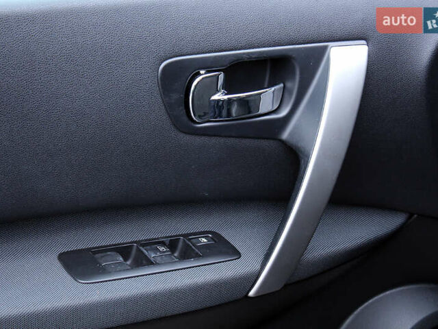 Синий Ниссан Кашкай, объемом двигателя 1.5 л и пробегом 178 тыс. км за 9800 $, фото 31 на Automoto.ua