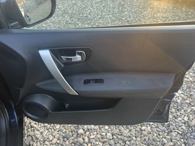 Синий Ниссан Кашкай, объемом двигателя 1.5 л и пробегом 201 тыс. км за 10499 $, фото 8 на Automoto.ua