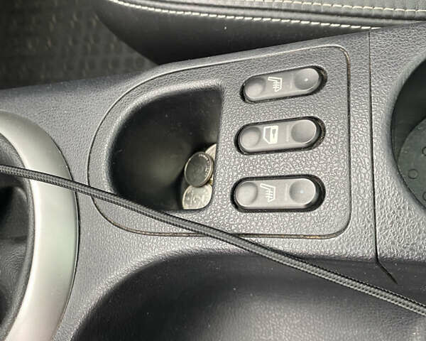 Синий Ниссан Кашкай, объемом двигателя 1.5 л и пробегом 291 тыс. км за 9499 $, фото 5 на Automoto.ua