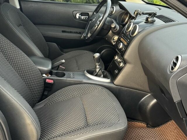 Синий Ниссан Кашкай, объемом двигателя 1.5 л и пробегом 270 тыс. км за 8900 $, фото 5 на Automoto.ua