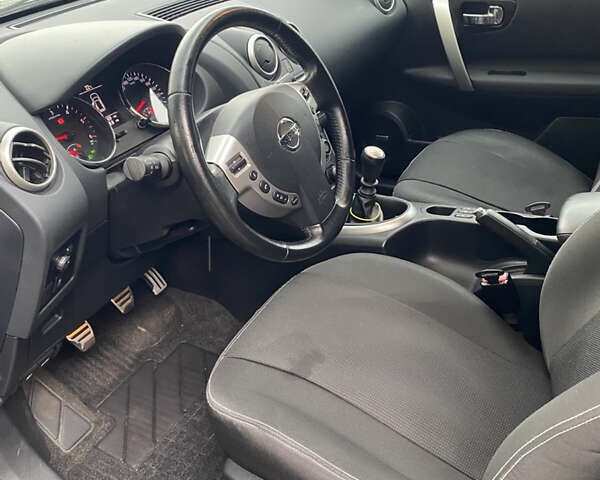 Синій Ніссан Кашкай, об'ємом двигуна 1.46 л та пробігом 173 тис. км за 10500 $, фото 4 на Automoto.ua