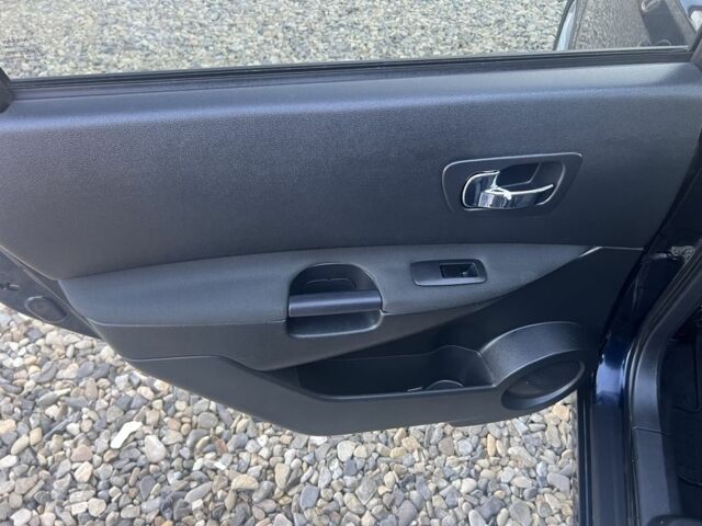 Синий Ниссан Кашкай, объемом двигателя 1.5 л и пробегом 201 тыс. км за 10499 $, фото 16 на Automoto.ua