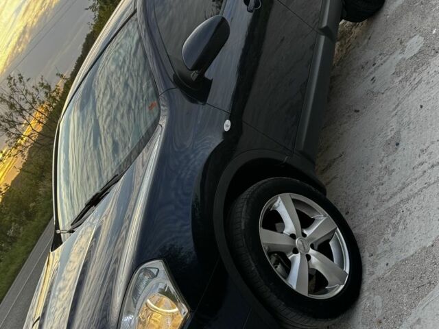 Синий Ниссан Кашкай, объемом двигателя 1.5 л и пробегом 270 тыс. км за 8900 $, фото 2 на Automoto.ua