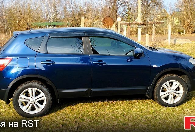 Синій Ніссан Кашкай, об'ємом двигуна 2 л та пробігом 231 тис. км за 10500 $, фото 4 на Automoto.ua