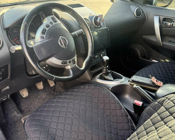 Синий Ниссан Кашкай, объемом двигателя 1.46 л и пробегом 325 тыс. км за 10200 $, фото 6 на Automoto.ua