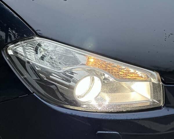 Синій Ніссан Кашкай, об'ємом двигуна 2 л та пробігом 239 тис. км за 11200 $, фото 6 на Automoto.ua