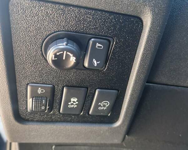 Синій Ніссан Кашкай, об'ємом двигуна 1.6 л та пробігом 200 тис. км за 11800 $, фото 24 на Automoto.ua