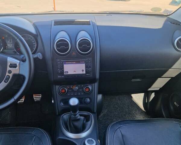 Синій Ніссан Кашкай, об'ємом двигуна 1.6 л та пробігом 200 тис. км за 11800 $, фото 21 на Automoto.ua