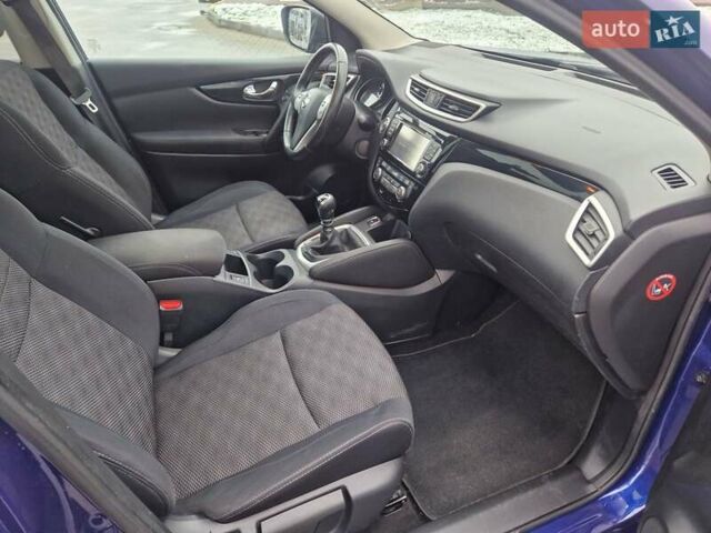 Синий Ниссан Кашкай, объемом двигателя 1.6 л и пробегом 200 тыс. км за 14850 $, фото 30 на Automoto.ua