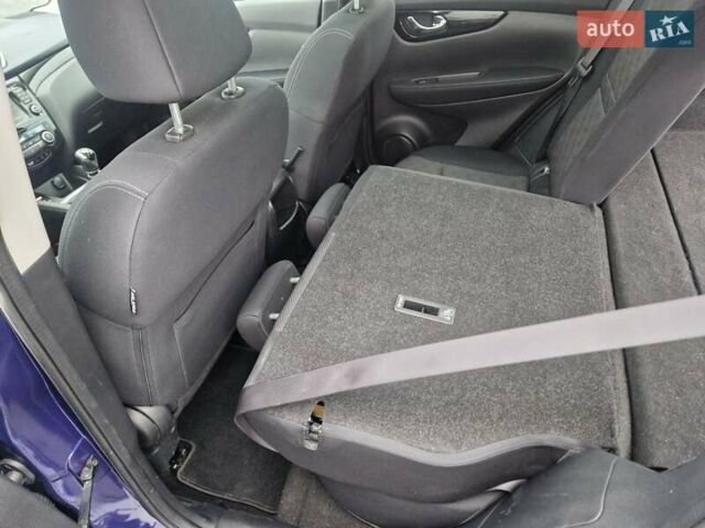 Синий Ниссан Кашкай, объемом двигателя 1.6 л и пробегом 200 тыс. км за 14850 $, фото 28 на Automoto.ua