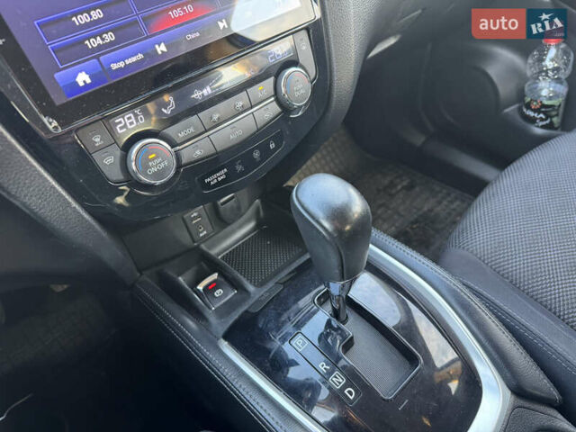 Синий Ниссан Кашкай, объемом двигателя 1.2 л и пробегом 93 тыс. км за 12200 $, фото 17 на Automoto.ua