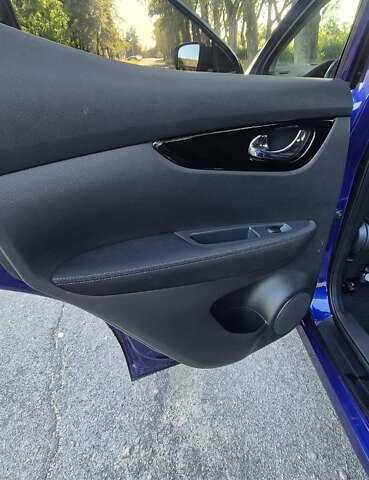 Синій Ніссан Кашкай, об'ємом двигуна 1.2 л та пробігом 132 тис. км за 13850 $, фото 68 на Automoto.ua