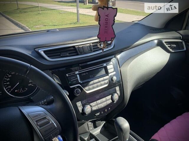 Синий Ниссан Кашкай, объемом двигателя 1.2 л и пробегом 8 тыс. км за 15500 $, фото 3 на Automoto.ua