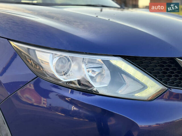 Синий Ниссан Кашкай, объемом двигателя 1.2 л и пробегом 93 тыс. км за 12200 $, фото 8 на Automoto.ua