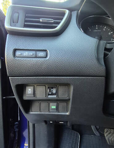 Синій Ніссан Кашкай, об'ємом двигуна 1.2 л та пробігом 132 тис. км за 13850 $, фото 8 на Automoto.ua