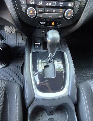 Синій Ніссан Кашкай, об'ємом двигуна 1.2 л та пробігом 132 тис. км за 13850 $, фото 59 на Automoto.ua