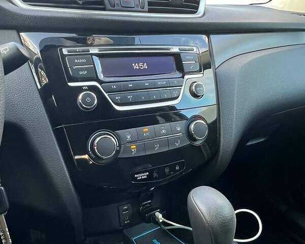 Синий Ниссан Кашкай, объемом двигателя 1.2 л и пробегом 40 тыс. км за 16500 $, фото 3 на Automoto.ua