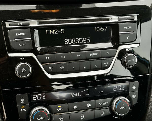 Синий Ниссан Кашкай, объемом двигателя 1.6 л и пробегом 91 тыс. км за 15700 $, фото 7 на Automoto.ua