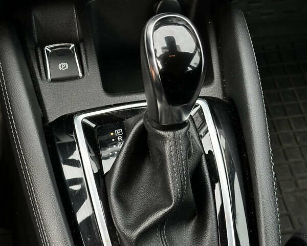 Синий Ниссан Кашкай, объемом двигателя 1.6 л и пробегом 91 тыс. км за 15700 $, фото 6 на Automoto.ua