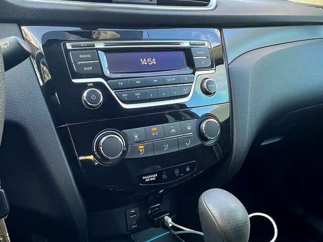 Синий Ниссан Кашкай, объемом двигателя 1.2 л и пробегом 40 тыс. км за 16500 $, фото 8 на Automoto.ua