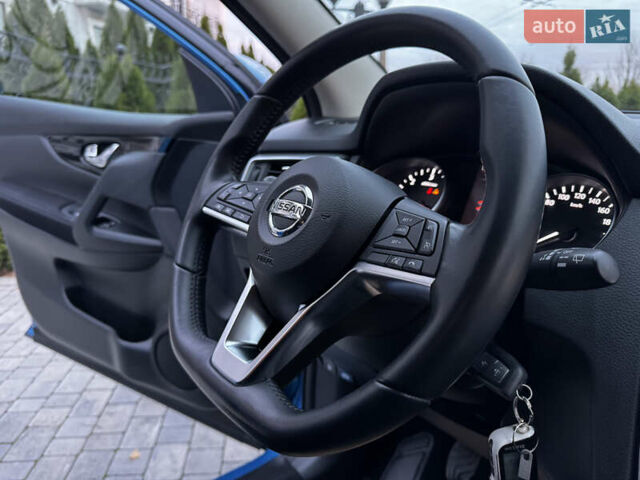 Синий Ниссан Кашкай, объемом двигателя 1.6 л и пробегом 107 тыс. км за 16350 $, фото 97 на Automoto.ua