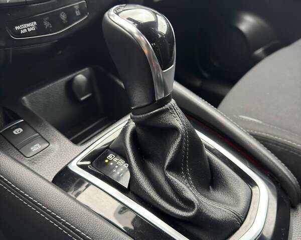 Синий Ниссан Кашкай, объемом двигателя 2 л и пробегом 121 тыс. км за 17800 $, фото 9 на Automoto.ua